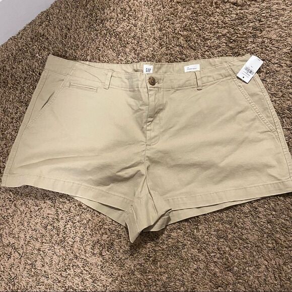 GAP summer short  - Picture 2 of 9